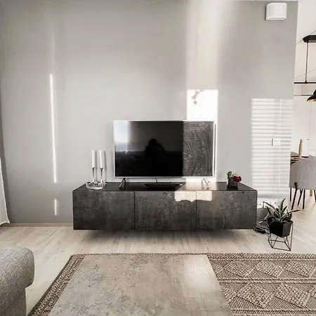 New With Free Parking 10 Min From Helsinki Airport 반타